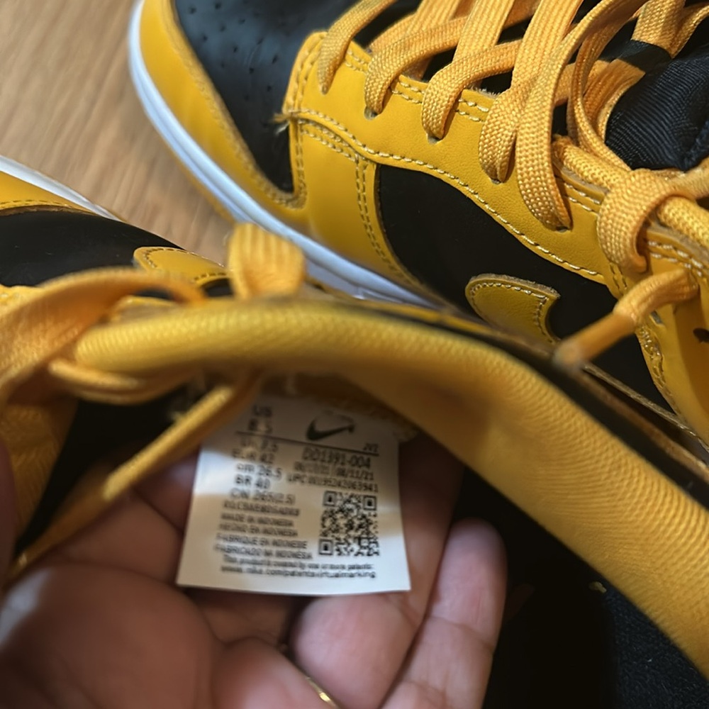Nike Dunk Low “Goldenrod” - Picture 3 of 5